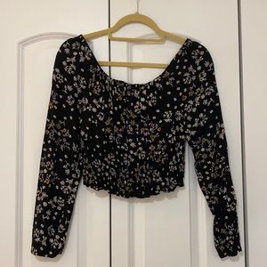 Japana Cropped Black Floral Top Size: M